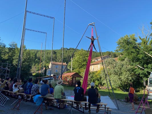 La Berline Cie 2 dames au volant